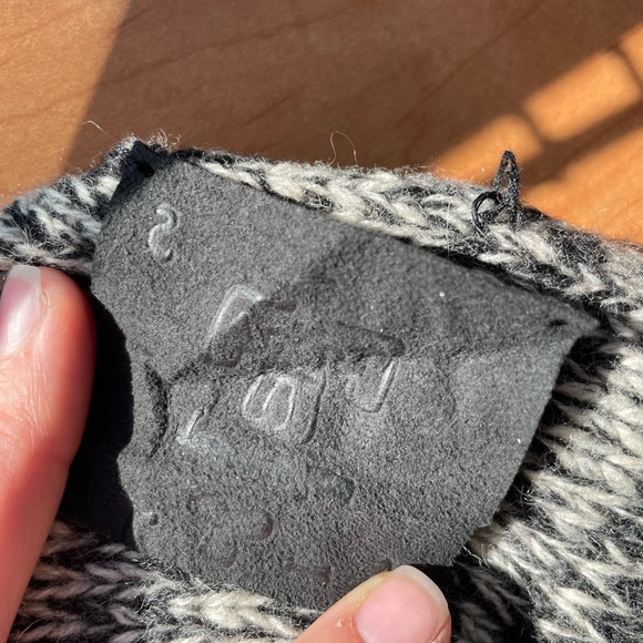 TNA button up sweater - Picture 7 of 8